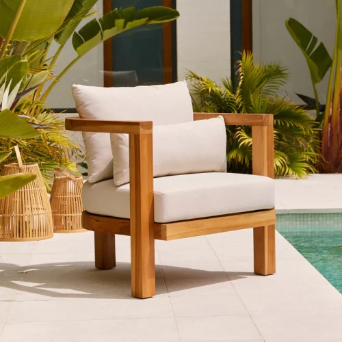 Natural outdoor chair