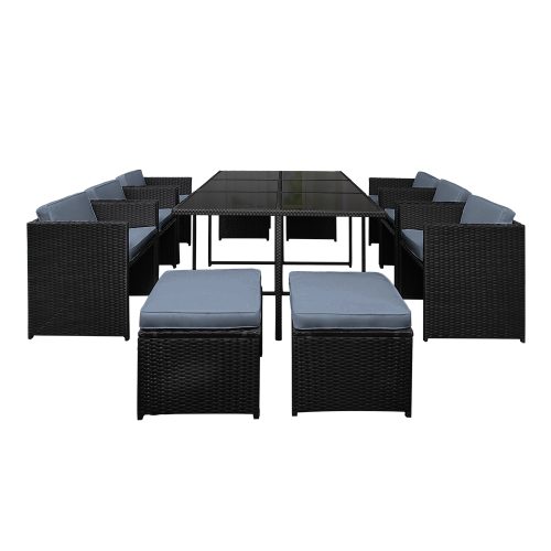 Outdoor table and chairs set