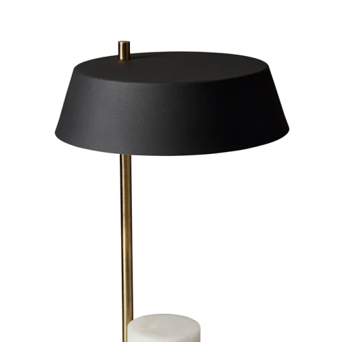 Table lamp with greenery