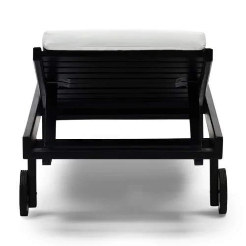 luxury sunbed