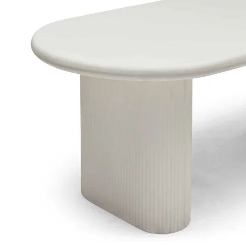 Oval dining table for patio