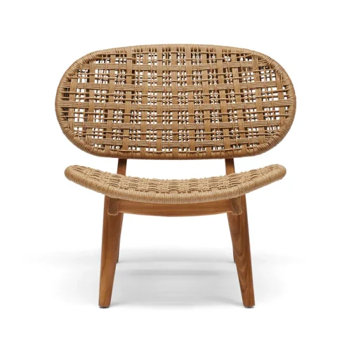 Relaxing outdoor seating