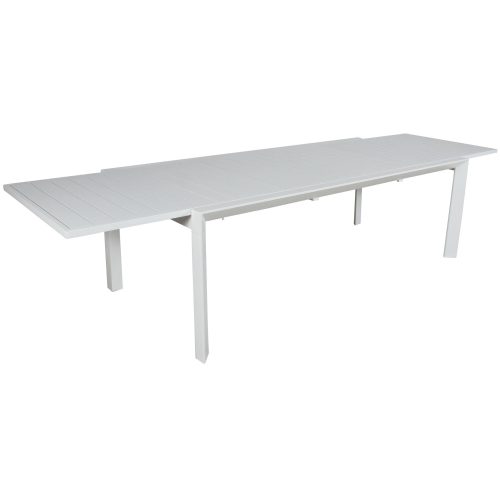 Extendable patio furniture