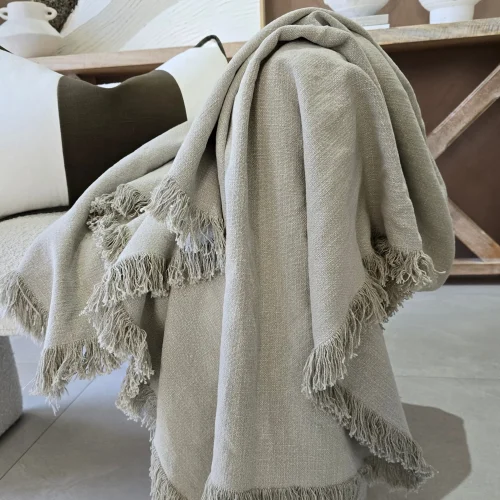 Heavyweight linen blanket