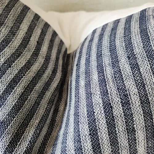 Modern lumbar cushion