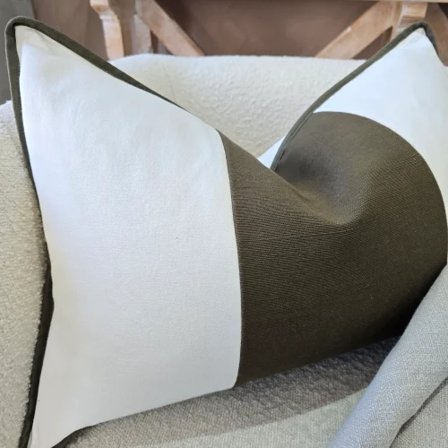 Neutral tone cushion