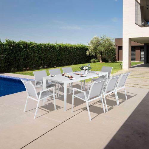 Outdoor dining table 178cm