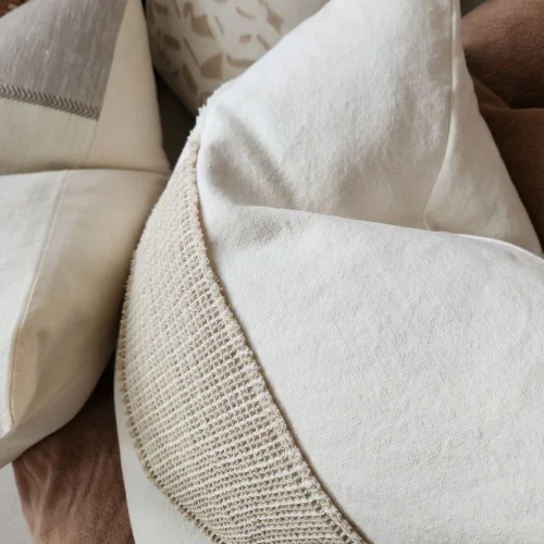 Premium linen cushion