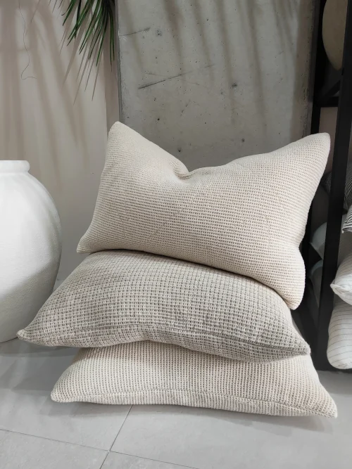 Textured throw pillow