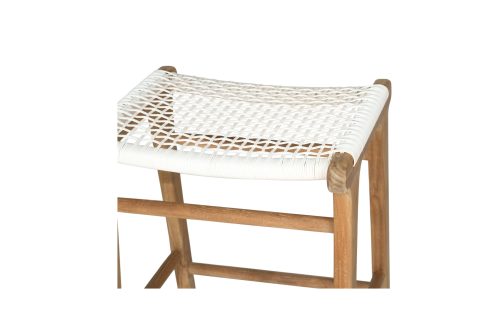 Minimalist bar stool