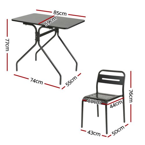 garden table and chairs