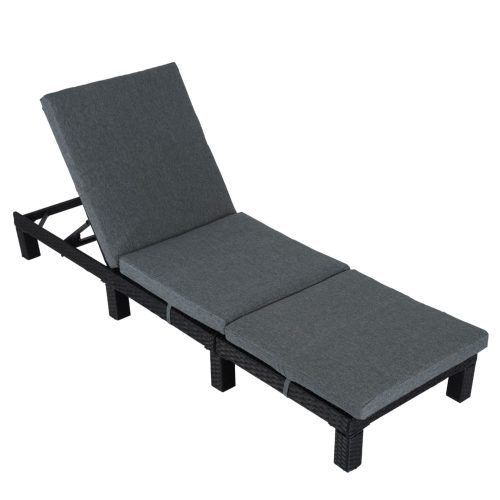 Outdoor Rattan Lounger