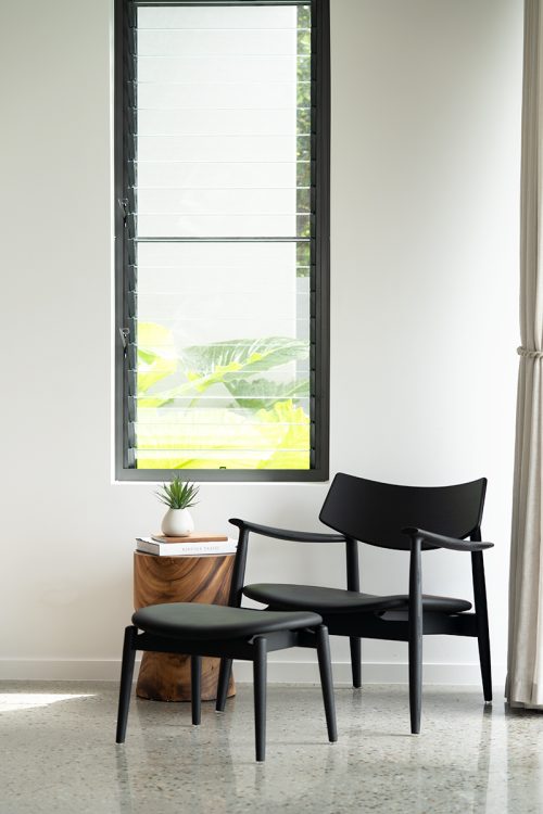 minimalist black stool