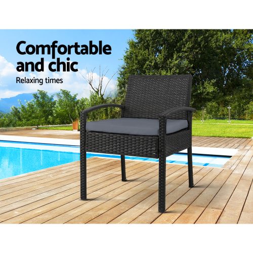 outdoor dining furniture