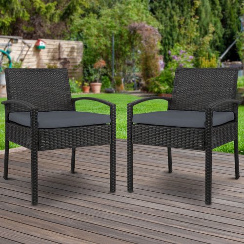 rattan lounge seating